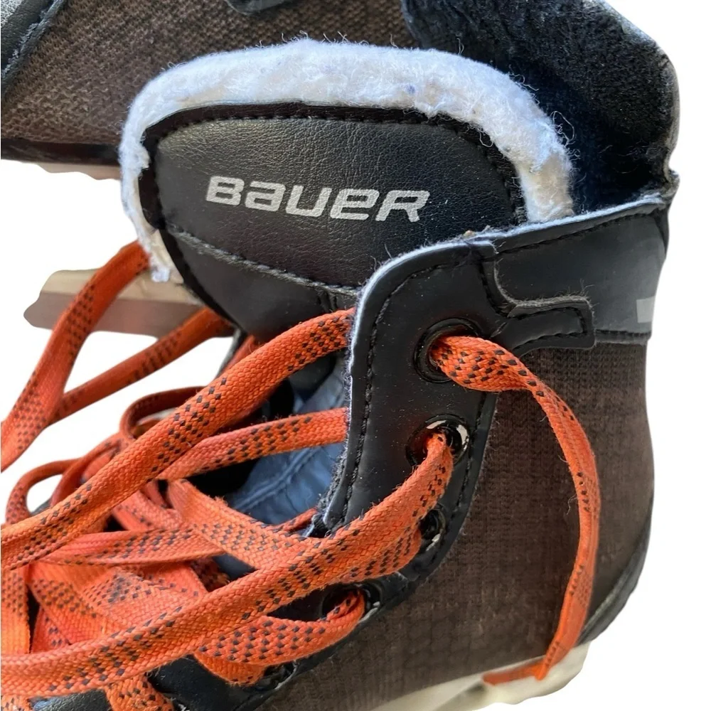 Bauer Supreme One.8, 4.5 D hockey skates, black orange laces